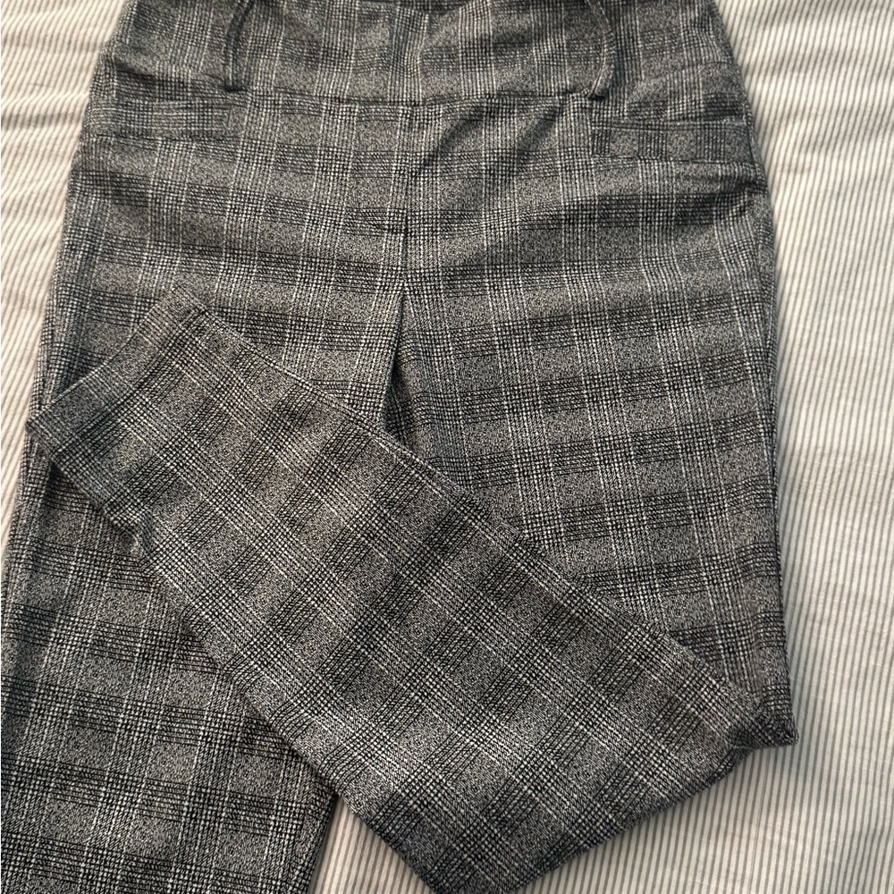 Business casual plaid pants 🦓